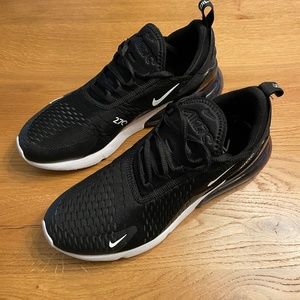 NIKE Air Max 270 Running shoes